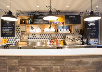 Prandium Caffe : réalisé par 4Cadires, aménagé par MisterWils ! Architecure d'intérieur, décoration, vintage, furniture for free souls