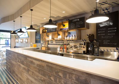 Prandium Caffe : réalisé par 4Cadires, aménagé par MisterWils ! Architecure d'intérieur, décoration, vintage, furniture for free souls