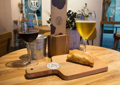 La Vaca Atada, une nouvelle réalisation MisterWils dans le centre de Cadix, architecture d'intérieur, décoration, vintage