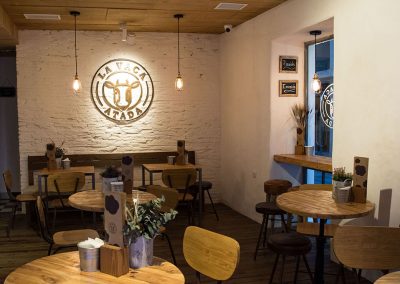 La Vaca Atada, une nouvelle réalisation MisterWils dans le centre de Cadix, architecture d'intérieur, décoration, vintage