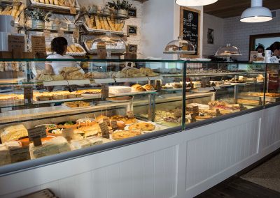 La Vaca Atada, une nouvelle réalisation MisterWils dans le centre de Cadix, architecture d'intérieur, décoration, vintage