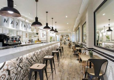 Nouvel établissement de la chaîne Gelats Maximum, nouveau projet pour 4 Cadires, avec MisterWils, architecture d'intérieur, décoration, vintage