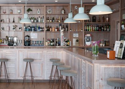 Un bistrot très parisien à San José de La Rinconada, par MisterWils, architecture d'intérieur, décoration, furniture for free soul