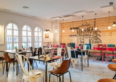 La taverne Lalola Gourmet, nouveau restaurant de Javier Abascal à Séville, par MisterWils, architecte d'intérieur, furniture for free souls