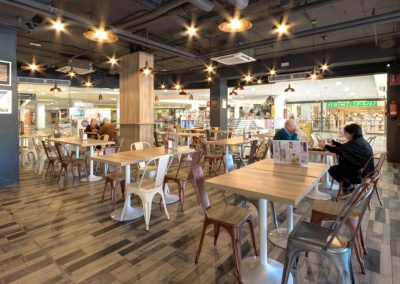 Moka Café, un café vintage en plein coeur de Séville, par MisterWils, architecture d'intérieur, décoration vintage, furniture for free souls