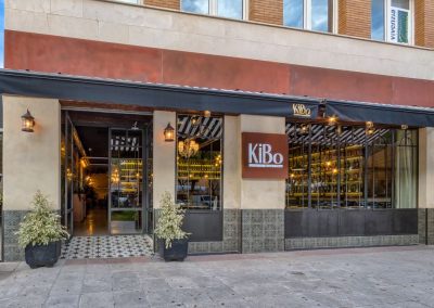 Kibo Gastro Club, un restaurant polyvalent à Séville-Est, par MisterWils, décorationm architecture d'intérieur, furniture for free souls