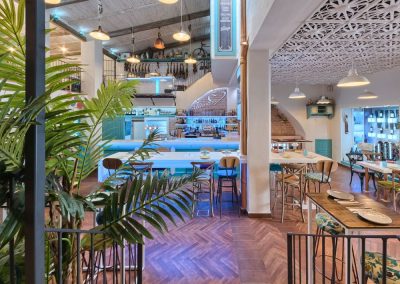 Alianzza Tapas & Copas attire l'attention à Utrera, par MisterWils furniture for free souls