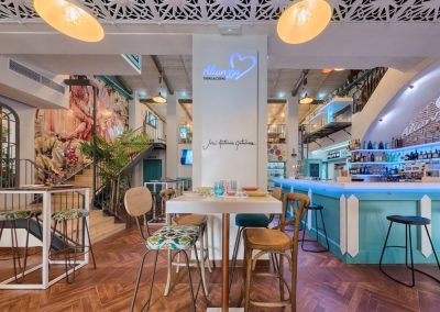 Alianzza Tapas & Copas attire l'attention à Utrera, par MisterWils furniture for free souls