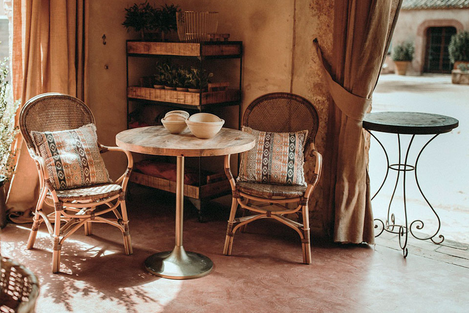 Chez Mister Wils en plus de créer des meubles, nous disposons aussi d’une équipe d’architectes d’intérieurs spécialisés dans la décoration de restaurants...