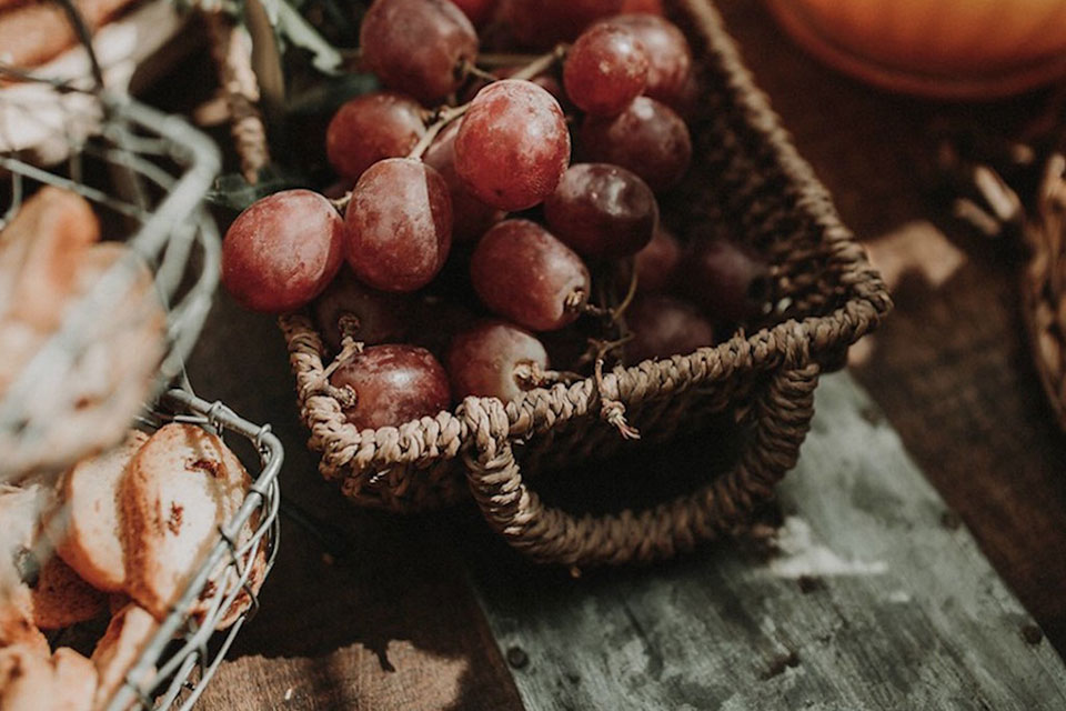 Chez MisterWils nous pensons que l’heure est venue de sortir prendre le soleil. Dites bonjour aux tables vibrantes, remplies de couleurs...
