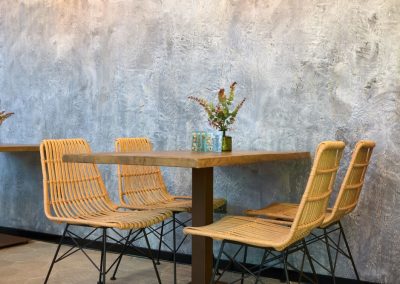 Burrito Market, un nouveau concept gastronomique à Séville avec MisterWils, furniture for free souls, architecture d'intérieur, vintage...