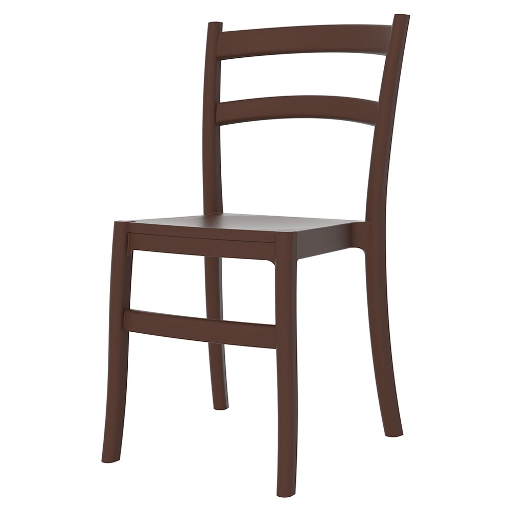 mister-wils-chaise-polypropylene-exterieur-fiesta-marron FIESTA Chaise fabriquée en polypropylène, adaptée pour un usage intérieur ou extérieur. Protection anti-UV. Empilable. Dimensions: 45x51x85 cm. Couleurs disponibles: blanc, marron. Commande minimale: 4 unités