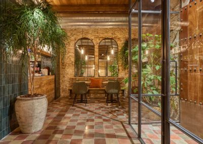 " La Chancha y los 20", nouveau projet MisterWils dans le centre de Cadix furniture for free souls, architecture d'intérieur, design, vintage, décoration...