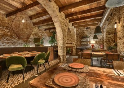 " La Chancha y los 20", nouveau projet MisterWils dans le centre de Cadix furniture for free souls, architecture d'intérieur, design, vintage, décoration...