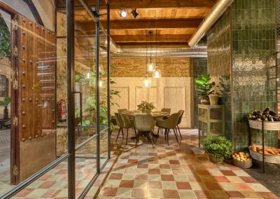 " La Chancha y los 20", nouveau projet MisterWils dans le centre de Cadix furniture for free souls, architecture d'intérieur, design, vintage, décoration...