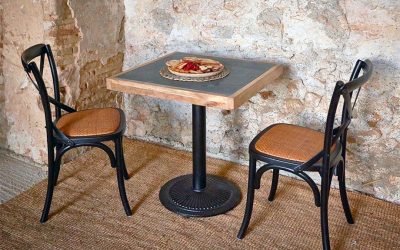 Neuf tendances déco qui démontrent que la couleur noire est la star