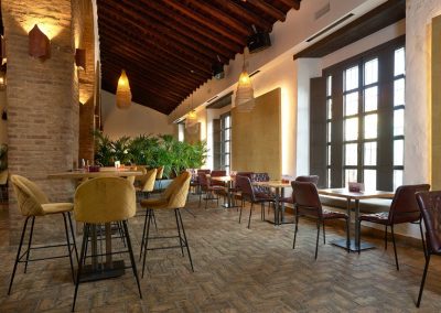 El Colmao, un nouveau restaurant décoré par Neuttro dans un ancien palais | MisterWils, furniture for free souls industriel, vintage, scandinave...