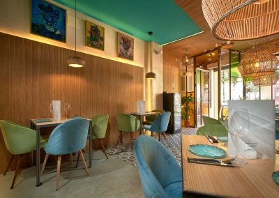 La Jaula de Papel, un restaurant atypique en plein coeur de Séville | MisterWils, furniture for free souls, vintage, scandinave, sofas, chaises...