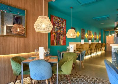 La Jaula de Papel, un restaurant atypique en plein coeur de Séville | MisterWils, furniture for free souls, vintage, scandinave, sofas, chaises...