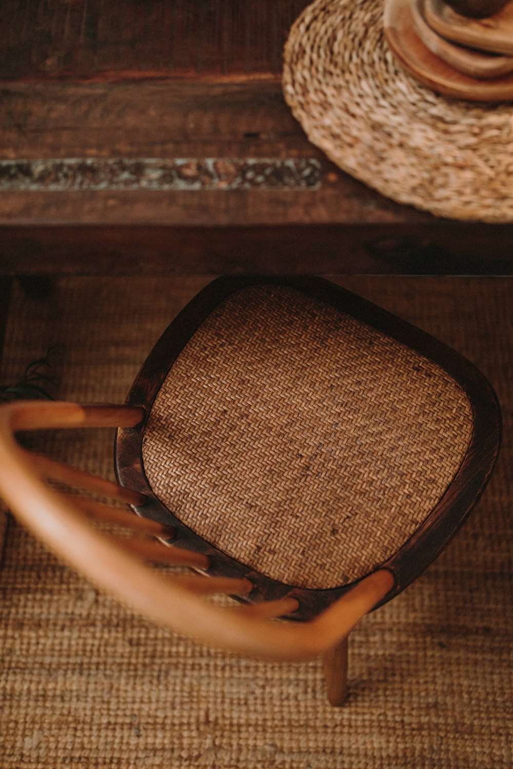 misterwils-chaise-apple CHAISE EN BOIS APPLE style japandi | Trouvez-la chez MisterWils. Plus de 4000m² d'exposition... 1