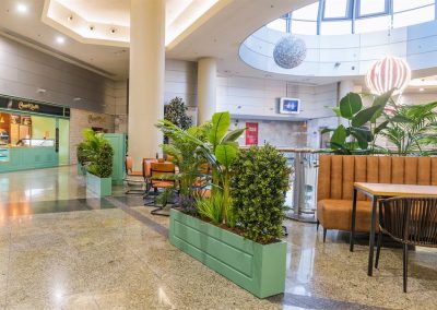 Canel Rolls ouvre un nouvel établissement dans un style Bistrot moderne | MisterWils, furniture for free souls, architecte d'intérieur, mobilier vintage, industriel, scandinave...