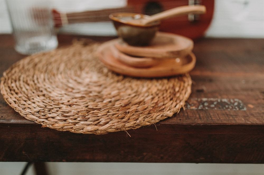 misterwils-table-rotterdam ROTTERDAM BROWN Table de style vintage en bois ancien avec structure peinte en marron effet usé. Pliable | Trouvez-la chez Mister Wils. Plus de 4000m² d'exposition. Buffets, étagères, luminaires, tables, chaises, canapés et banquettes, tabourets, ventilateurs, plantes artificielles...