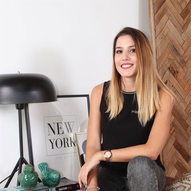 Buffets, étagères, luminaires, tables, chaises, canapés, tabourets... MisterWils. Plus de 4000m² d'exposition. 653