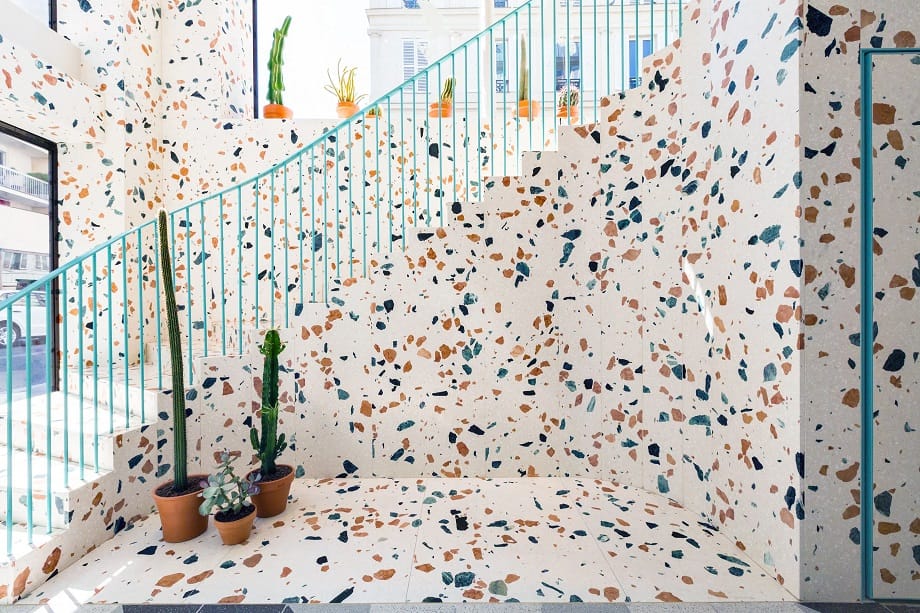 Pourquoi le granite et le terrazzo sont de retour dans la décoration avec le Brutalisme