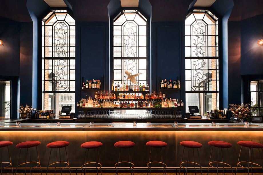 Le style rétro qui revient avec force et rendra votre bar plus accueillant