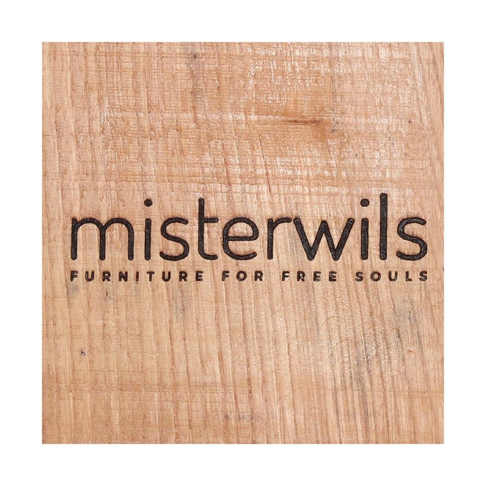 misterwils-gravure-laser-bois-1 Gravure au laser sur bois par un système contrôlé par ordinateur.Personnalisez n'importe quel modèle parmi nos plateau en bois