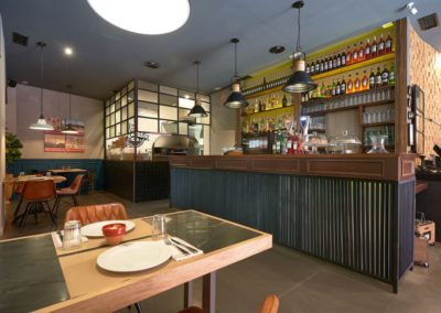 Alimentari, l’essence italienne en plein cœur de Séville | MisterWils, furniture for free souls, décoration vintage, industriel...