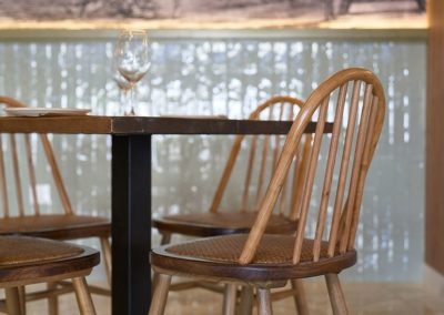 Rénovation du restaurant Doña Encarna par FABI, la fabrique des bonnes idées | MisterWils, furniture for free souls.