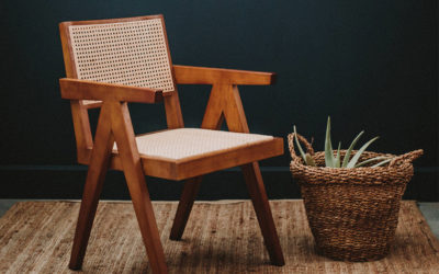 Les chaises en bois et métal les plus emblématiques du style Mid Century