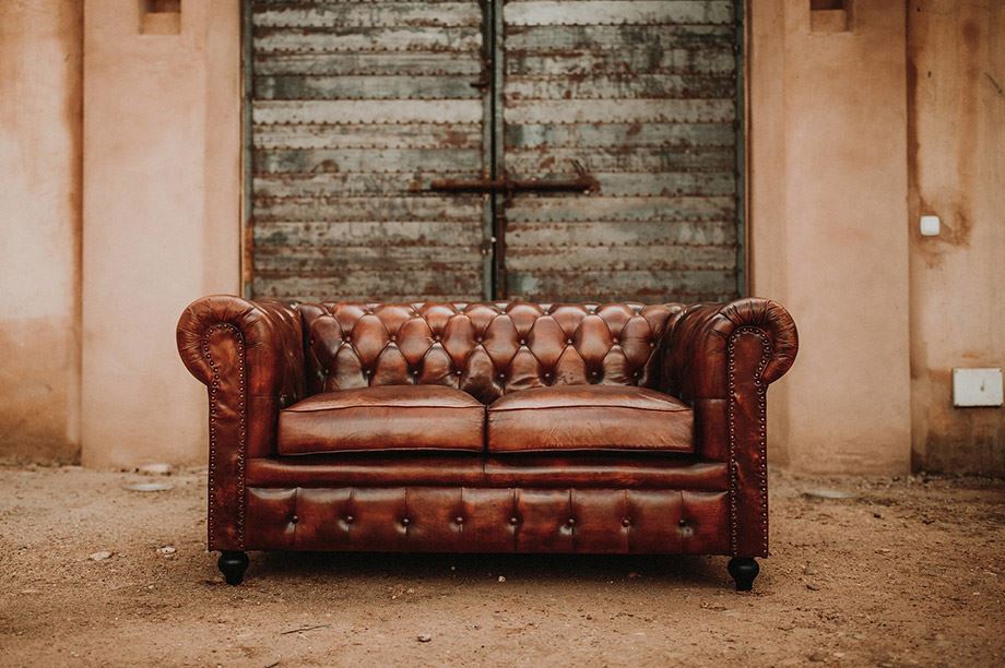 Le canapé capitonné Chester toujours à la mode