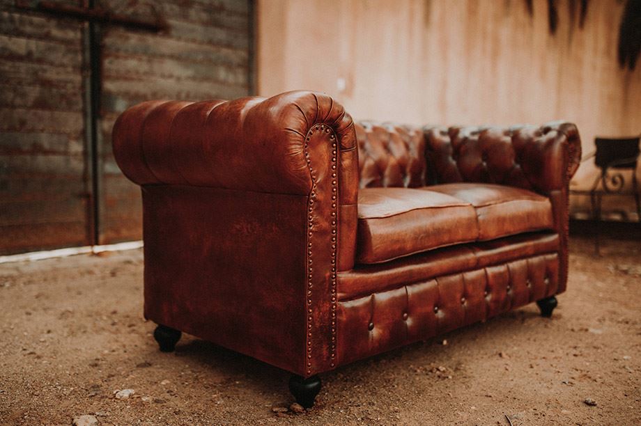 Le canapé capitonné Chester toujours à la mode