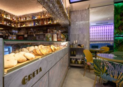 Cet espace inspiré du luxueux style Art Déco, ouvre ses portes pour inonder le cœur du quartier de Los Remedios de sensations.