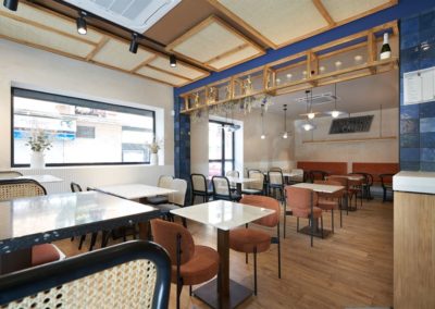 Le célèbre temple sevillan des ‘caracoles’ et ‘cabrillas’ rénove son établissement pour une esthétique moderne et fonctionnelle.10