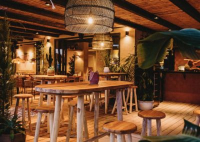 Amarola est le nouveau concept gastronomique créé par le chef Alejandro Alcántara dans une ambiance parfaite en bord de mer.19