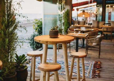 Amarola est le nouveau concept gastronomique créé par le chef Alejandro Alcántara dans une ambiance parfaite en bord de mer.5