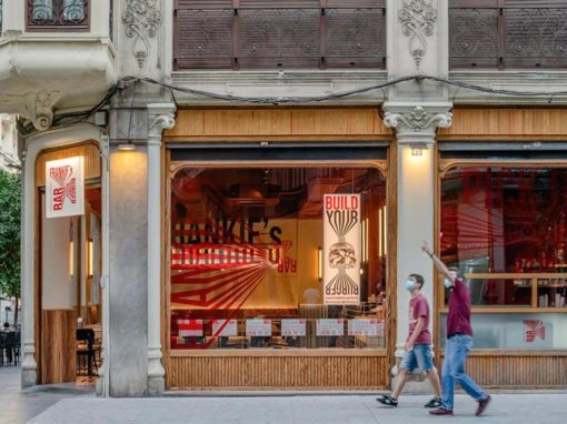 Le restaurant Frankie&rsquo;s Burger Bar a ouvert ses portes dans le centre de Valence