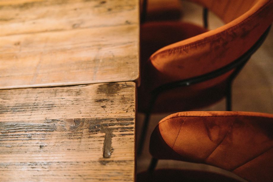 mueble personalizado silla tapziada