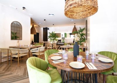Pecado Sevilla, un restaurant décoré par GRstudio, le résultat d'une réforme globale d'un établissement fermé depuis plus de 10 ans. 1