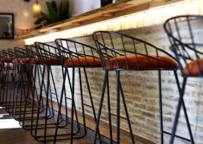 Pecado Sevilla, un restaurant décoré par GRstudio, le résultat d'une réforme globale d'un établissement fermé depuis plus de 10 ans. 13