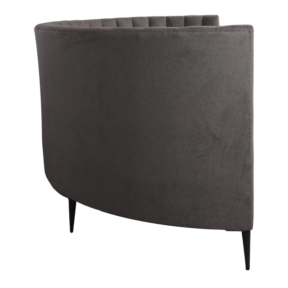 misterwils-banquette-courbe-tapissee-melvis-gris-3 BANQUETTE COURBE TAPISSÉE MELVIS style MidCentury | Trouvez-la chez MisterWils. Plus de 4000m² d'exposition. 10