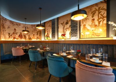 La chaîne DRAGON KITCHEN ouvre un nouvel établissement décoré par Suraña Arquitectos. 8