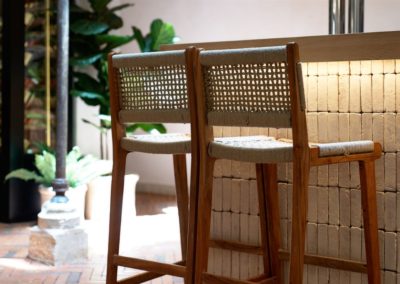 Perro Viejo à Malaga, un endroit privilégié et une carte exquise | MisterWils, furniture for free souls. 16