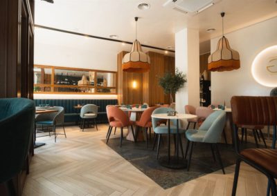 ORIGEN, retour aux sources à Caceres | MisterWils, furniture for free souls. Plus de 4000m² d'exposition. Buffets, étagères...6