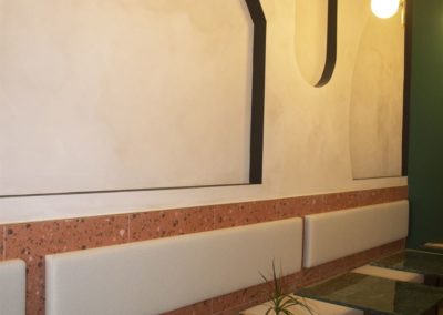 Babine, situé dans l'un des quartiers les plus animés de Lyon, est un bistro français moderne aux influences art déco 10