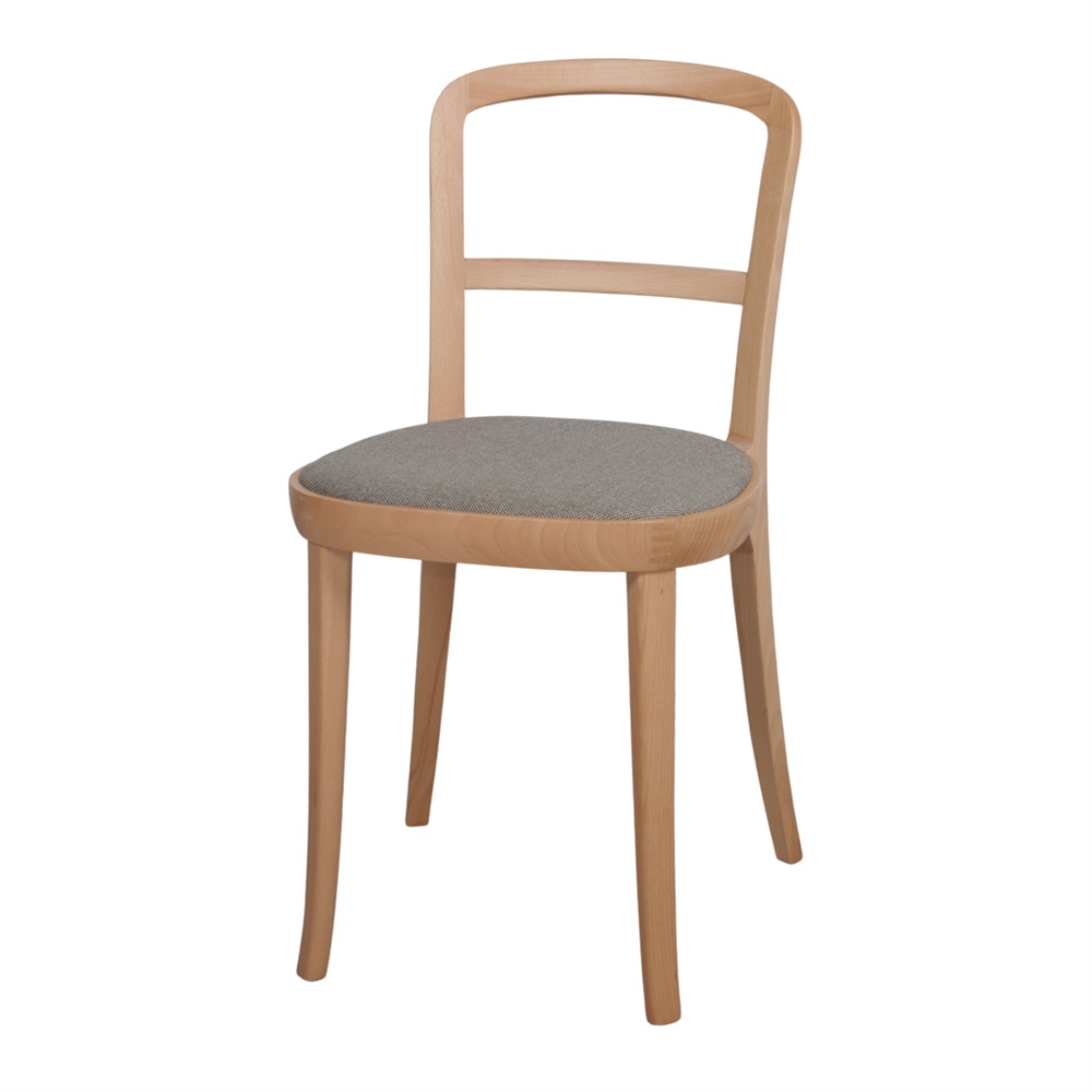 misterwils-chaise-bois-tapissee-douglas-1 CHAISE EN BOIS TAPISSÉE DOUGLAS style nordique | Trouvez-la chez MisterWils. Plus de 4000m² d'exposition. 1