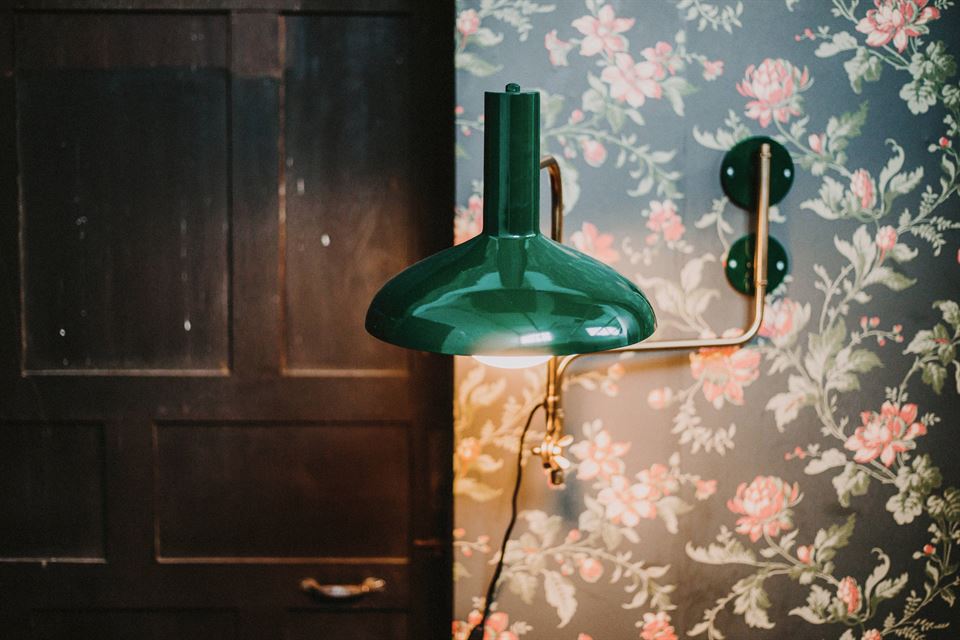 Nous vous présentons les 10 luminaires de salle de bain les plus à la mode. Renouvelez la lumière dans votre salle de bain ! 3